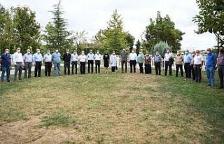 Kartepeli muhtarlar değerlendirme toplantısında...