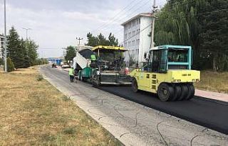 Kastamonu Belediyesi asfalt çalışmalarına devam...