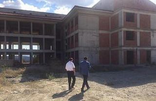 Kaymakam okul inşaatlarını inceledi