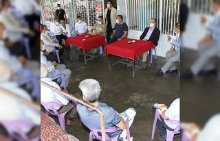 Kaymakam ve Belediye Başkanı Türkmen köylülerle...