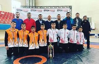 Kayseri Güreş Eğitim Merkezi’nden Milli Takım’a...