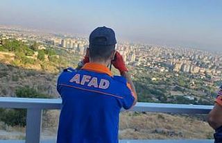 Kayseri’de bir kişinin kayalıklardan düştüğü...