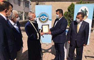 Kayseri’de yılın Ahisi’ne kaftanı giydirildi