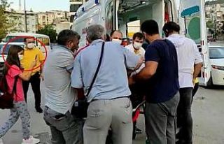 Kazada yaralanan arkadaşını görüntüledi