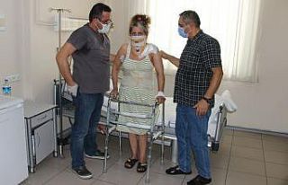 Kazadan sonra ilk adımlarını mutluluk gözyaşlarıyla...