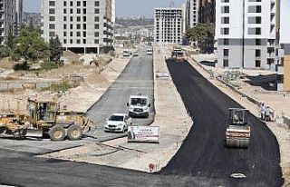 Kepez Sanral’de E Parsel yolları asfaltlanıyor