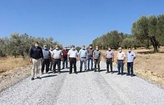 Kırkağaç çiftçisinin yol sorunu tarih oldu