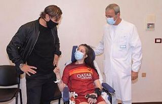 Komadaki genç sporcu Totti’nin sesiyle uyandı