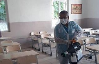 Konak’taki okullara dip bucak dezenfekte