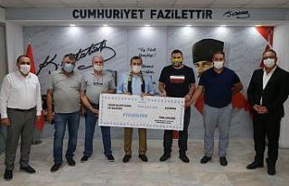 Konak’tan Torosgücü’ne şampiyonluk primi