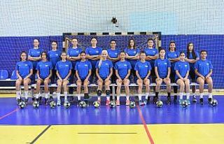 Konyaaltı Belediyesi Kadın Hentbol takımı tempo...