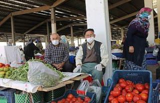 Korona gölgesinde 65 yaş ve üzerinin sabahın ilk...