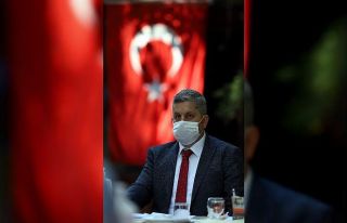 Korona virüsü yenen Başkan Altun göreve başladı