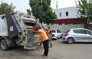 Kozanlı temizlik işçileri sosyal medyada ilgi odağı...