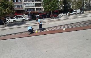 Kültür Tepesi’nin parkeleri yenilendi