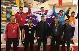 Kumluca’dan Yıldız Güreş Milli Takımı’na...