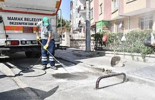 Mamak Belediyesi çöp konteynerlerini dezenfekte...