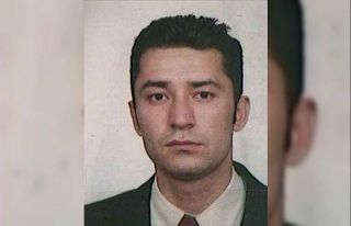 Manisa’da öğretmen evinde ölü bulundu