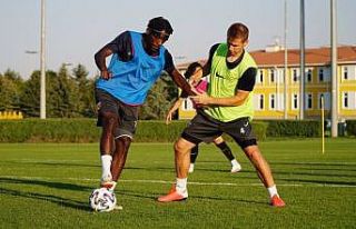 Manzala ve Dimitrios idmanda