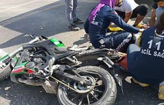 Mardin’de motosiklet sürücüsü yolcu otobüsünün...