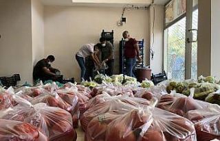 Mardin’de pazarcı esnafından ihtiyaç sahiplerine...