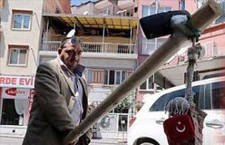 Mersedes Kadir’in mezarı yaptırıldı