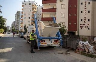 Mersin Büyükşehir Belediyesi hidrolift aracı aldı