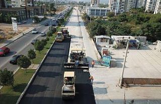 Mersin’de asfalt çalışmaları sürüyor