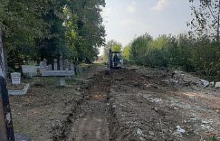 Mezarlıkların çevre duvarları yapılıyor