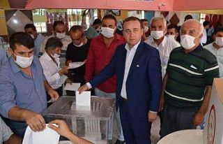 MHP’de Hamdi Arslan güven tazeledi
