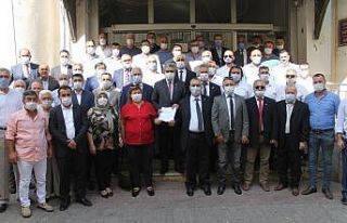 MHP’li Alıcık mazbatasını aldı, görevine resmen...