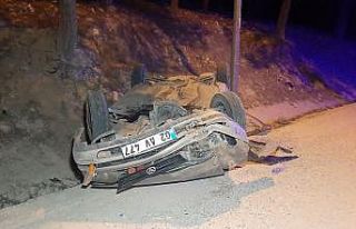 Mıcırlı yolda otomobil takla attı: 1 yaralı