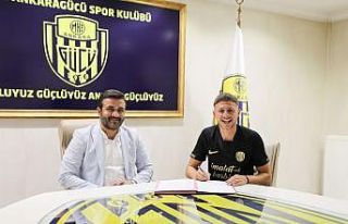 MKE Ankaragücü, Kosovalı milli oyuncu Idriz Voca...