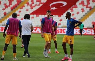 MKE Ankaragücü’nde Erdi Dikmen ilk kez Süper...