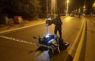 Motosikleti ile kaza yapan polis memuru ağır yaralandı