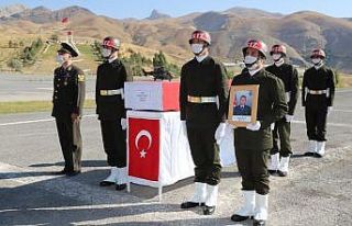 Mühimmat patlaması sonucu şehit düşen askere...