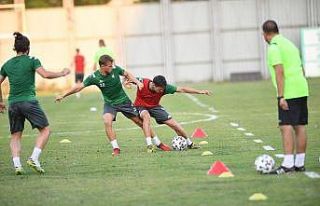 Mustafa Er, Bursaspor ile ilk antrenmanına çıktı