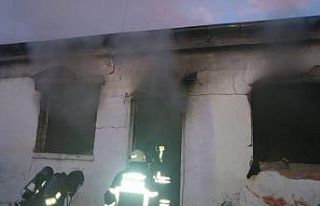 Müstakil evde gaz sıkışması sonucu patlama: 6...