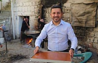Nevşehir Belediye Başkanı Arı, köylülerle birlikte...