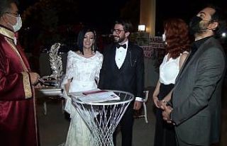 Nikah memurunun yemek, alışveriş esprisi herkesi...