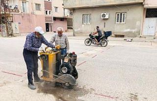 Nusaybin’de asfalt yama çalışmaları başladı
