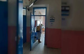 Öğrenciler okuldan ayrılınca dezenfekte yapılıyor