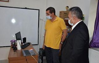 Öğretmenler evleri yerine okulları tercih etti