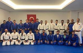 Olimpik milli judocular Antalya’da kamp yapacak