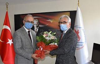 OMÜ Tıp Fakültesinde devir teslim
