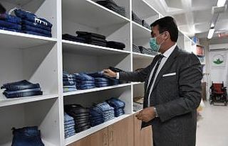 Osmangazi’den ihtiyaç sahiplerine sıfır kıyafet...