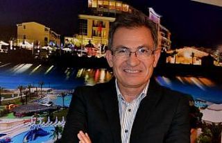 Oteller doldu, Çeşme’nin yüzü güldü