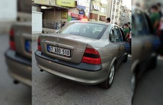 Otomobil yayaya çarptı: 1 yaralı