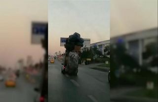 (Özel) Kasasında karton yığınlarıyla E-5’te...