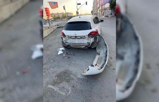 (Özel) Minibüs sürücüsü direksiyon başında...